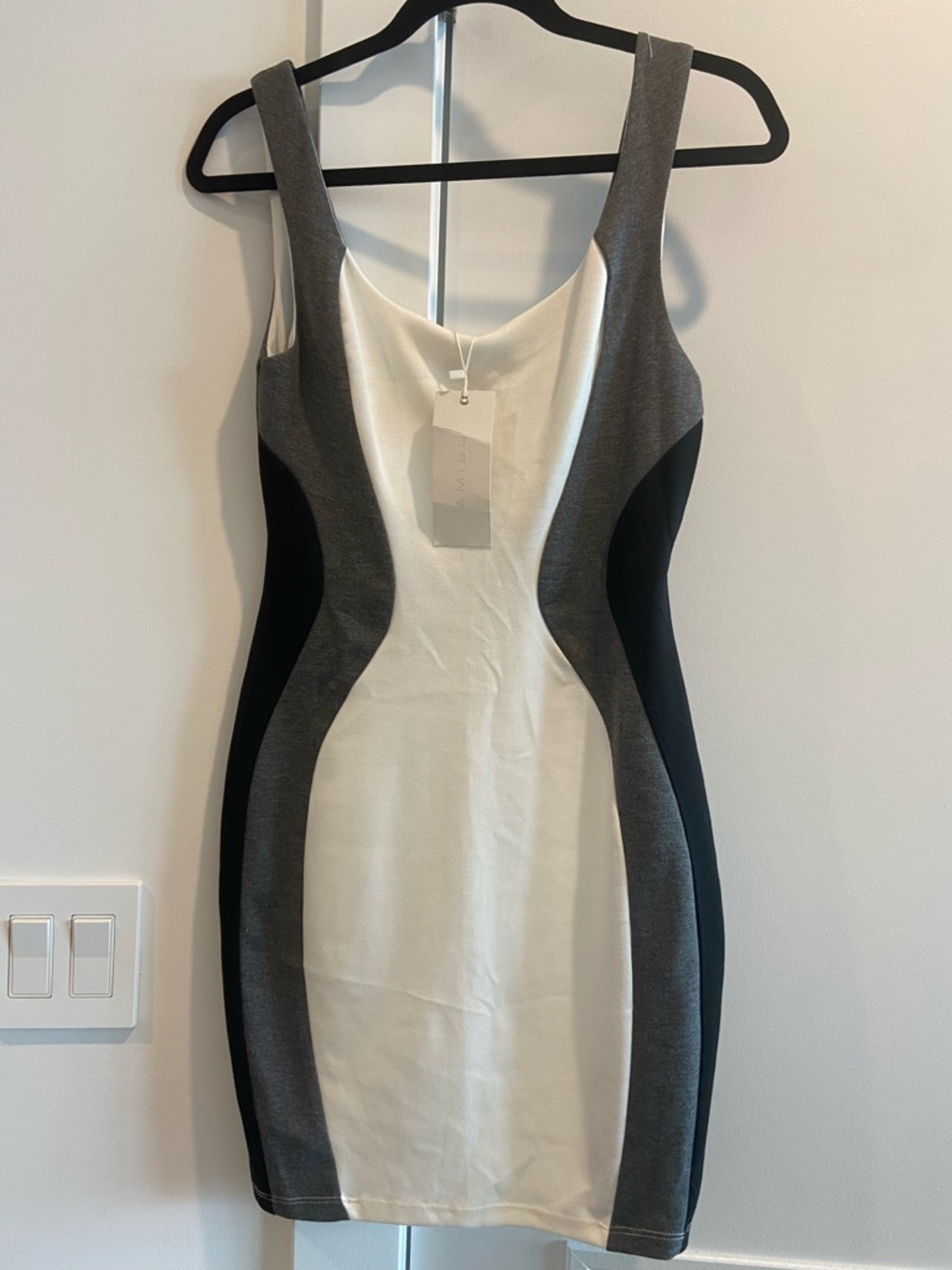Amisu Colorblock Dress in White, Gray & Black size 6